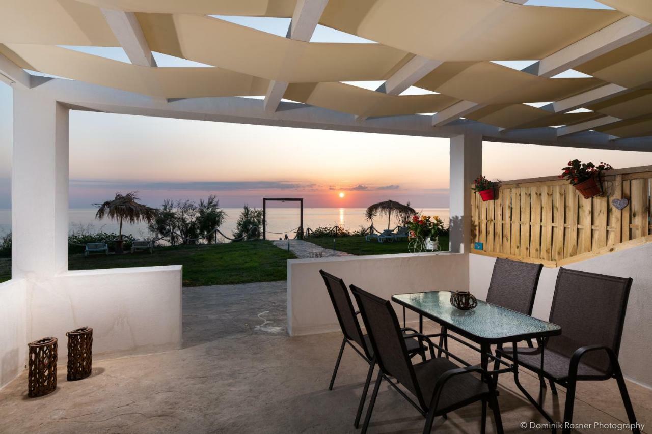 Seashore Stream Suites Аликес Екстериор снимка